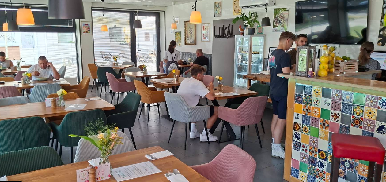 Lokál BISTRO - fotografia 1