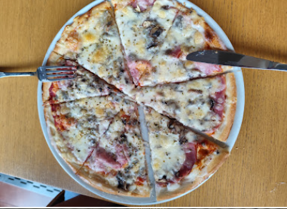 Pizzeria & Caffé bar - fotografia 4