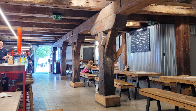 Reštaurácia a pub u Emky - fotografia 1