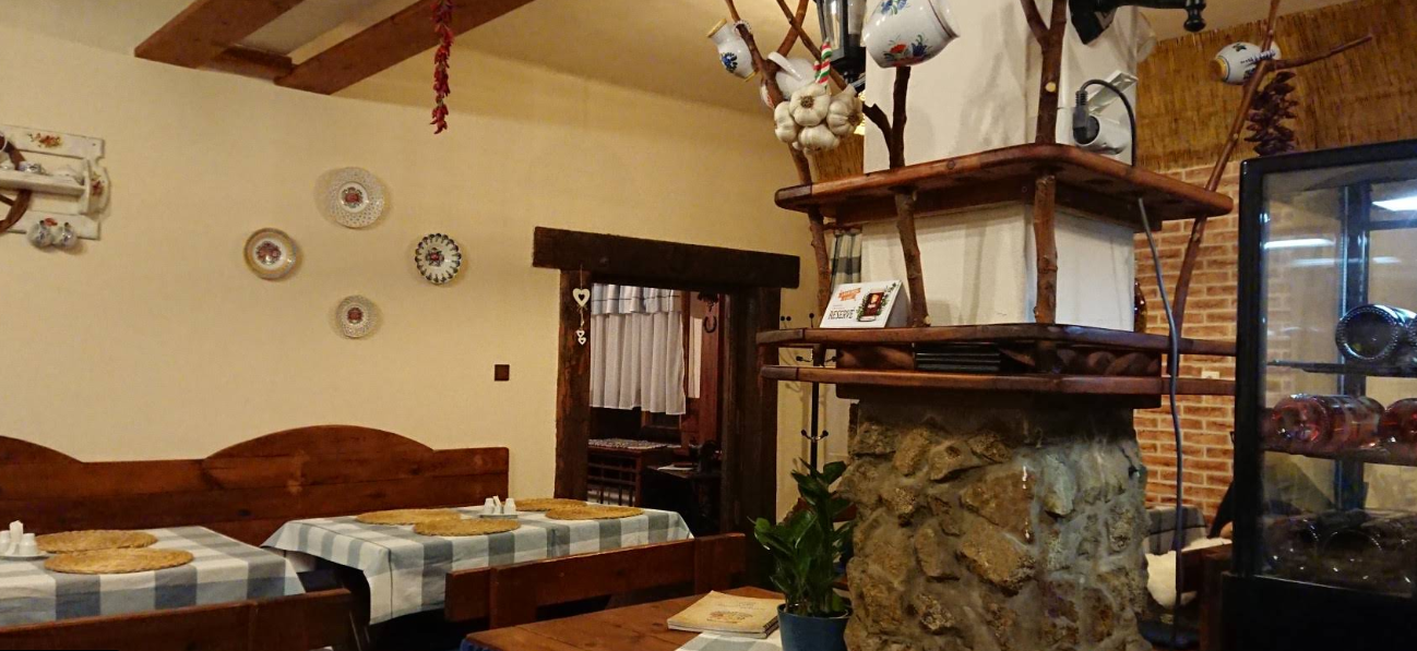 Restauracia „Zlatá podkova“ - fotografia 1