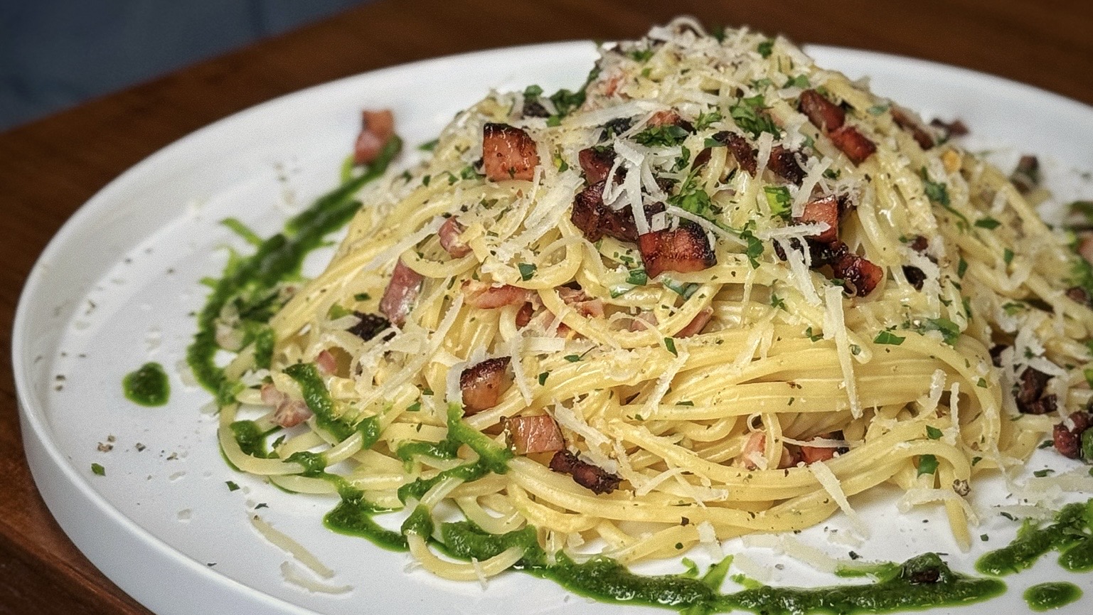 /uploads/photo/spaghetti-carbonara-s-pancettou-6a0559191db38133056854.jpg